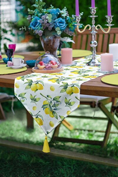 Realhomes Beyaz Zeminde Limon Desenli 3d Dekoratif Püsküllü Şönil Üçgen Runner