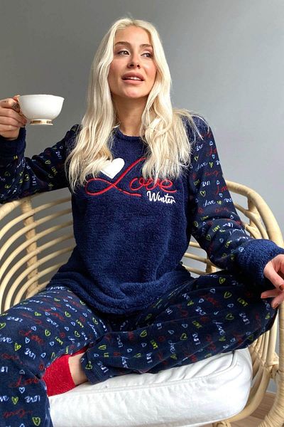 Pijamaevi Navy Blue Love Winter Patterned Women's Plush Pajama Set