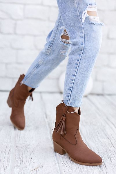 PASSAGE SHOES 7011 Γυναικείες καουμπόικες μπότες με λεπτομέρεια από καστόρι από καστόρι