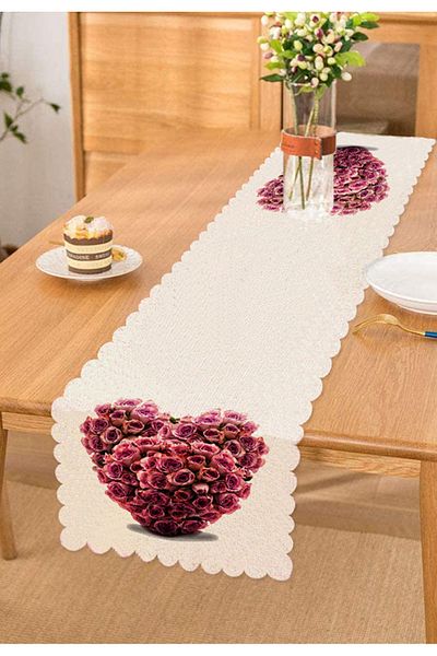 Realhomes Ψηφιακό τυπωμένο διακοσμητικό δρομέα Rose Heart