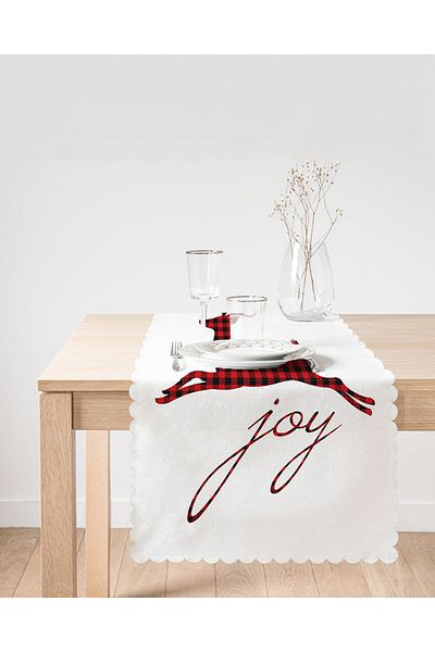 Realhomes Aleargă decorativă cu modele de cerb în carouri Joy