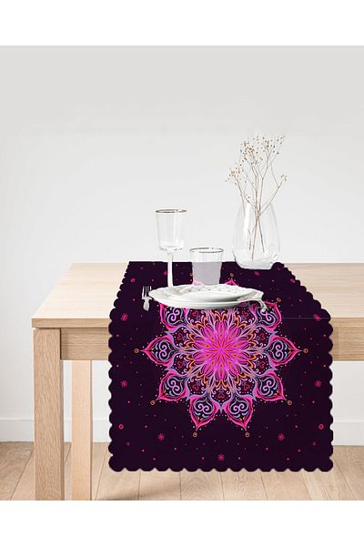 Realhomes Alergăr decorativ cu model mandala neon roz pe fundal negru