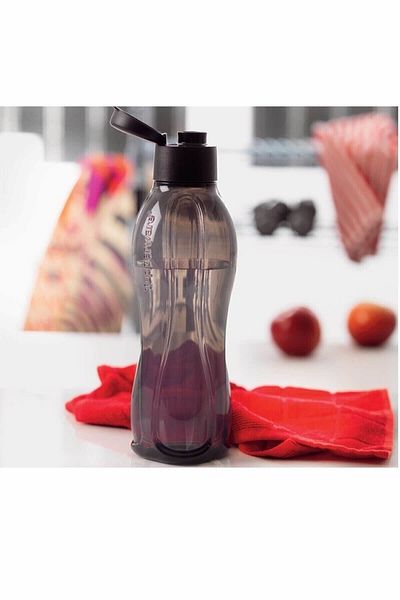 Tupperware زجاجة صديقة للبيئة من الجيل الجديد سعة 1 لتر زجاجة صديقة للبيئة باللون الأسود 712TSERI