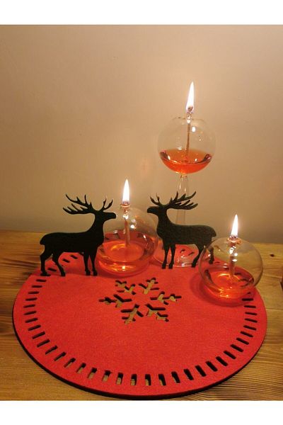 Brand Guard Art Bee Red Felt Round American Service Snowflake Charger Set of 2