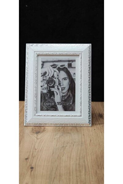 Özcam Ayna Ve Çerçeve 15 X 21 Beyaz Gümüş Detaylı Resim Ve Fotoğraf Çeçevesi