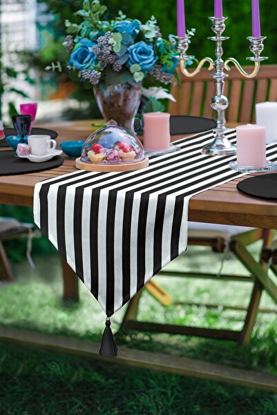 Realhomes أسود أبيض مخطط الزخرفية معنقدة الشنيل مثلث عداء