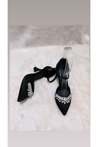 LADİESHOE أحذية نسائية مرصعة بالأحجار