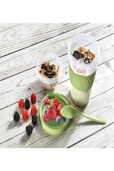 Titiz Take'n Go Prepare and Go Fruit Yogurt Container with Lid and Spoon