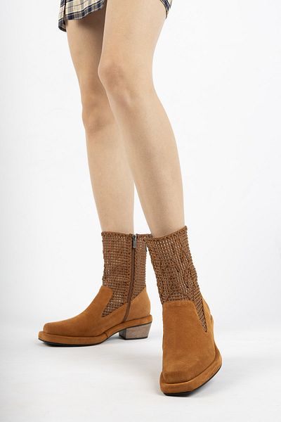 PASSAGE SHOES Γυναικείες μπότες Tan Suede από γνήσιο δέρμα