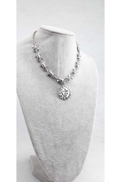 Fugusugu Moon and Sun Chain Choker
