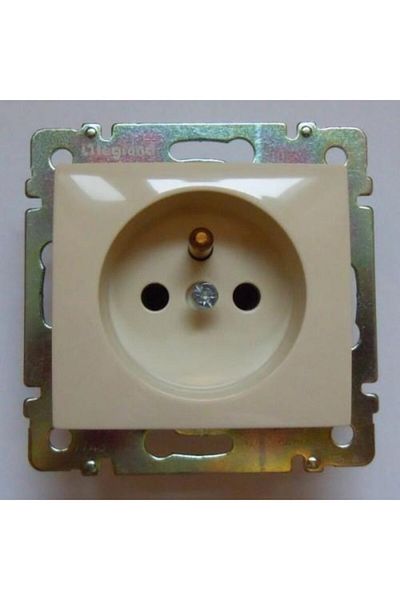 Legrand مقبس Valena Cream Ups بدون إطار