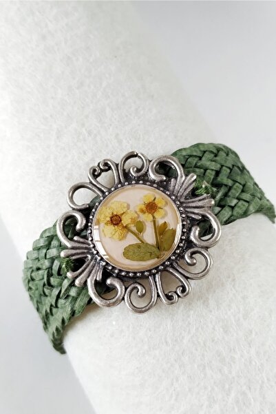 Halley Concept سوار نسائي مصنوع يدويًا بتصميم خاص من الإيبوكسي الزهري الحقيقي