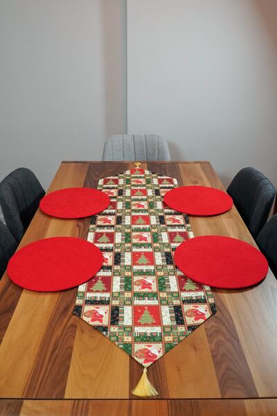 Viemso Yılbaşı Çam Ağacı Noel Baba Desenli Püsküllü Runner 2'li Supla Set