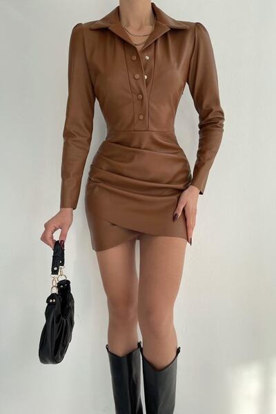 lovebox Яка на риза и деколте - рокля от изкуствена кожа в кафяво 009