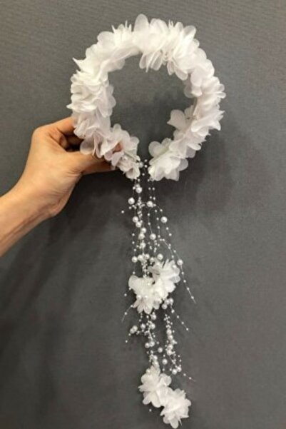 BÜYÜTEÇ KINA Coroană cu flori cu laser din tul alb – Coroană