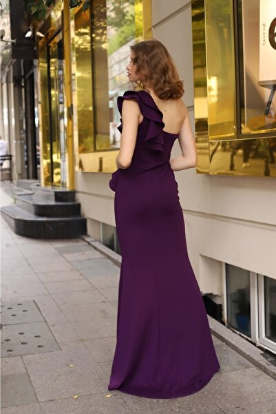 vuvutasarım Țesătură creponată flexibilă, cu un umăr, detaliată, rochie de seară lungă mov Rochie de bal maxi mov Emr-024