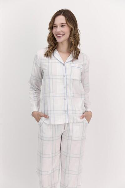 Arnetta Plaid Pattern Neck Buttoned Women's Pajamas Set