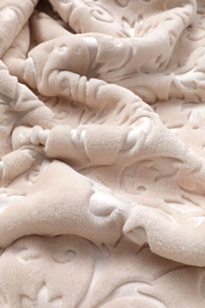 Dinarsu Romantic Touch: Mink Romance Floral Embossed Double Blanket - Beige!