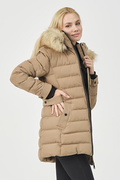 PIQUE Kadın Yakası Suni Kürklü Çıkarılabilir Kapüşonlu Şişme Kaban Yasmin K.bej