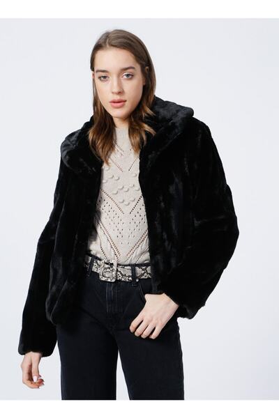 Guess W0bl0nwdch0jblk Dik Yaka Regular Fit Düz Siyah Kadın Ceket