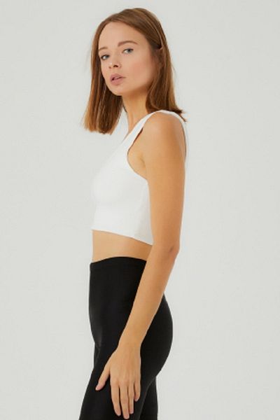 LAMODEMAPASS White V-Neck Crop Top