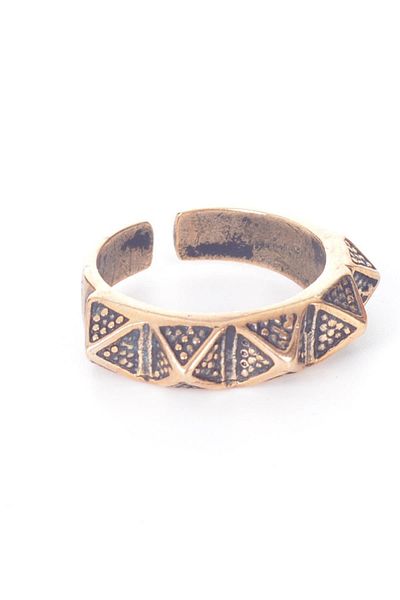 LABALABA WOMEN'S BRASS PLATED STUDIOED RING