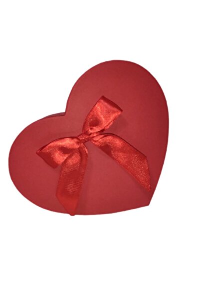 Stil Kutu Kurdeleli Kalpli Kutu