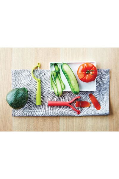 Tupperware Peeler Designed Compatible with Peeling in Soft Food