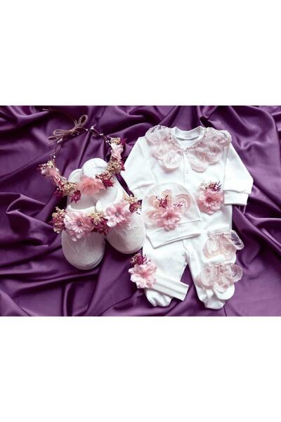Şeker Tadında Tasarımlar Pudra Detaylı Anne Bebek Hastane Çıkışı Seti