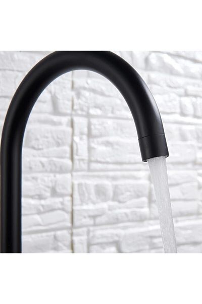 Sardıcı Black Kitchen Sink Faucet