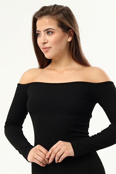 KİM Kİ O Rochie de damă neagră cu umeri cu volan