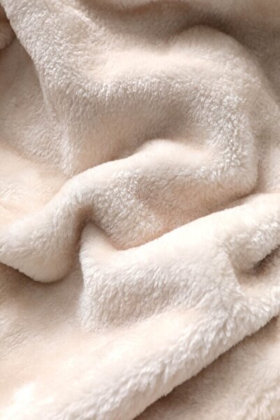Dinarsu Romantic Touch: Mink Romance Floral Embossed Double Blanket - Beige!