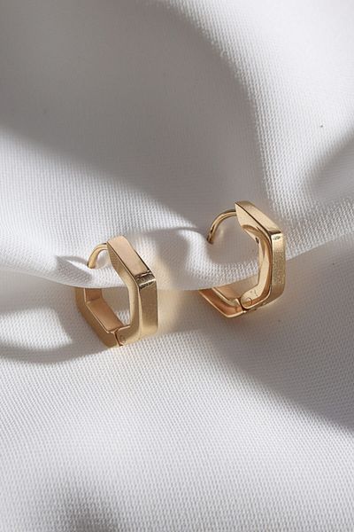 Süspüs Accessories أقراط دائرية ذهبية صغيرة الحجم من الفولاذ