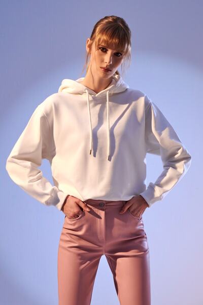 Urban Muse Beyaz Kapüşonlu Sweatshirt