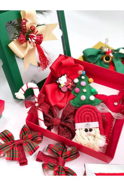 QUEEN AKSESUAR مجموعة هدايا إكسسوارات بإبزيم مكونة من 8 قطع للعام الجديد في ص...