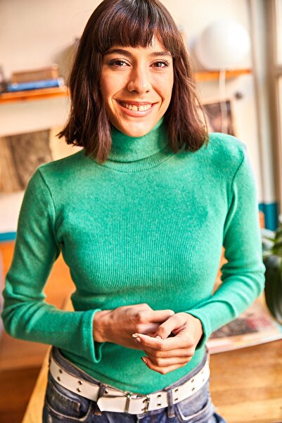 Olalook Γυναικείο πουλόβερ καμίζα με κουκούλα με πράσινο ζιβάγκο KZK-19000395