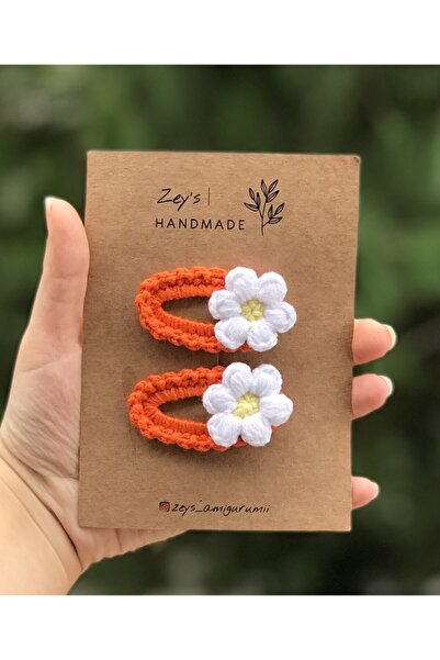 Zey's Amigurumi Floral Patterned Buckle Studs