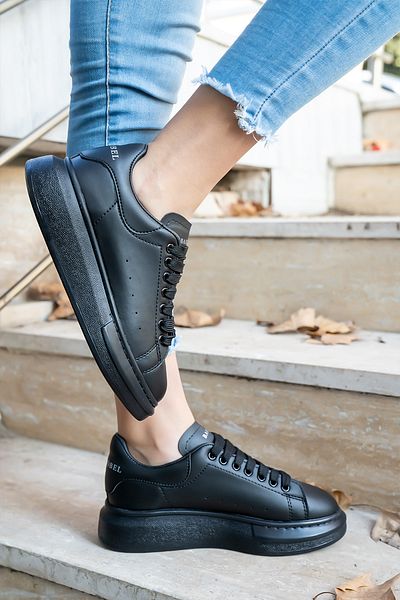 Blyss Pantofi sport unisex cu talpă groasă neagră