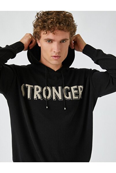 Koton Übergroßer Pullover mit Kapuze und Slogan