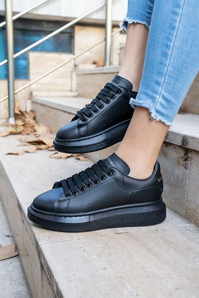 Blyss Pantofi sport unisex cu talpă groasă neagră