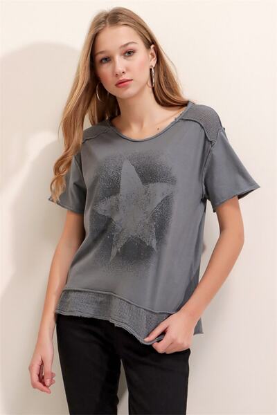 AQE FASHION Women's Gray Washed Star Printed Mesh Detailed T-shirt