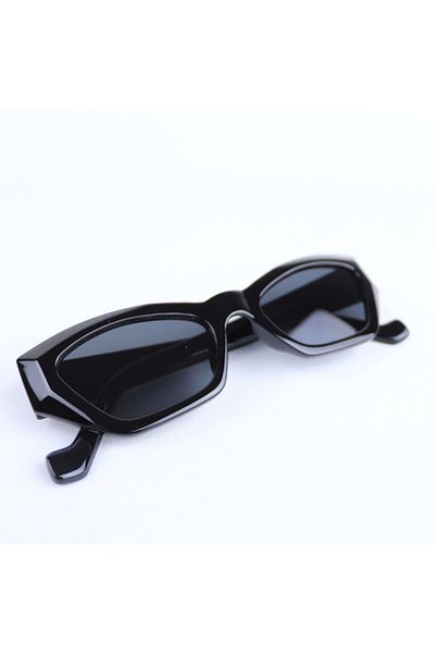 LOOKUP Women's Black Vintage Small Cat Sunglasses