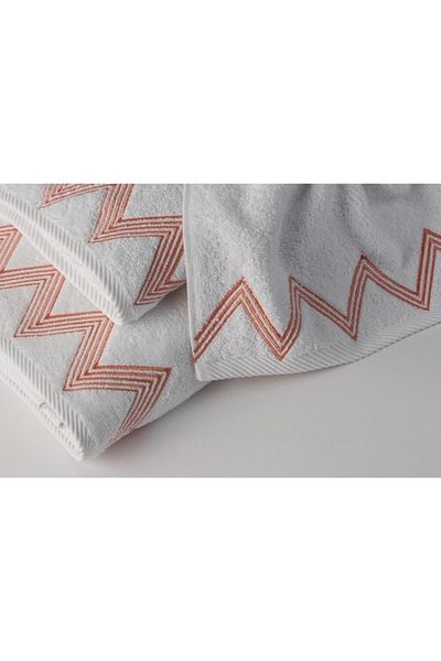 Gül Güler Zigzag Embroidered Hand Towel