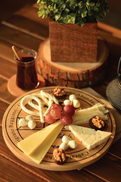 Bambum Lasiago Rotating Cheese Plate Presentation