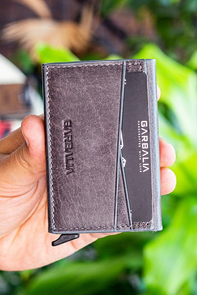 Garbalia Pera Crazy Gray Card Holder with Leather Mechanism