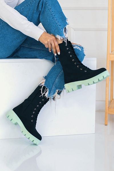 SHOEBELLAS Μποτάκια Avaley Μαύρα Suede Πράσινη Σόλα δεμένα