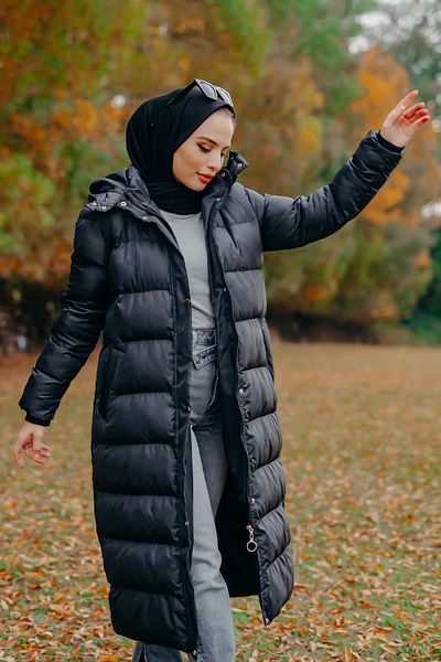 Minel Women's Black Hooded Puffer Coat