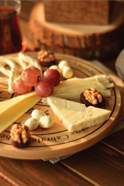 Bambum Lasiago Rotating Cheese Plate Presentation