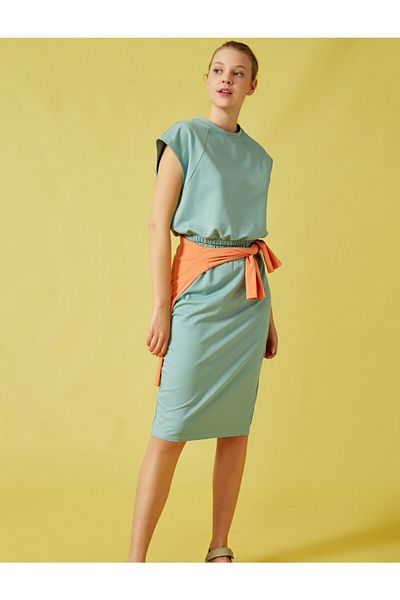 Koton Damen-Sage-Athlete 1YAK33411EK
