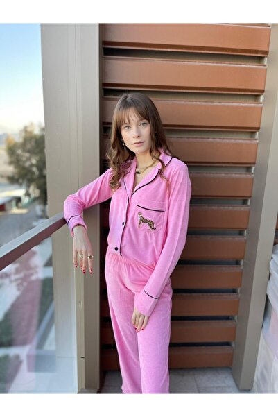 Serbella Pembe Yumoş Pembe Leopar Nakışlı Pijama Takımı